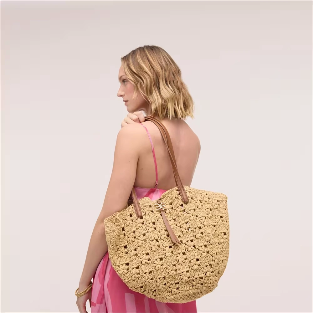 Layla Floral Raffia Fan Tote