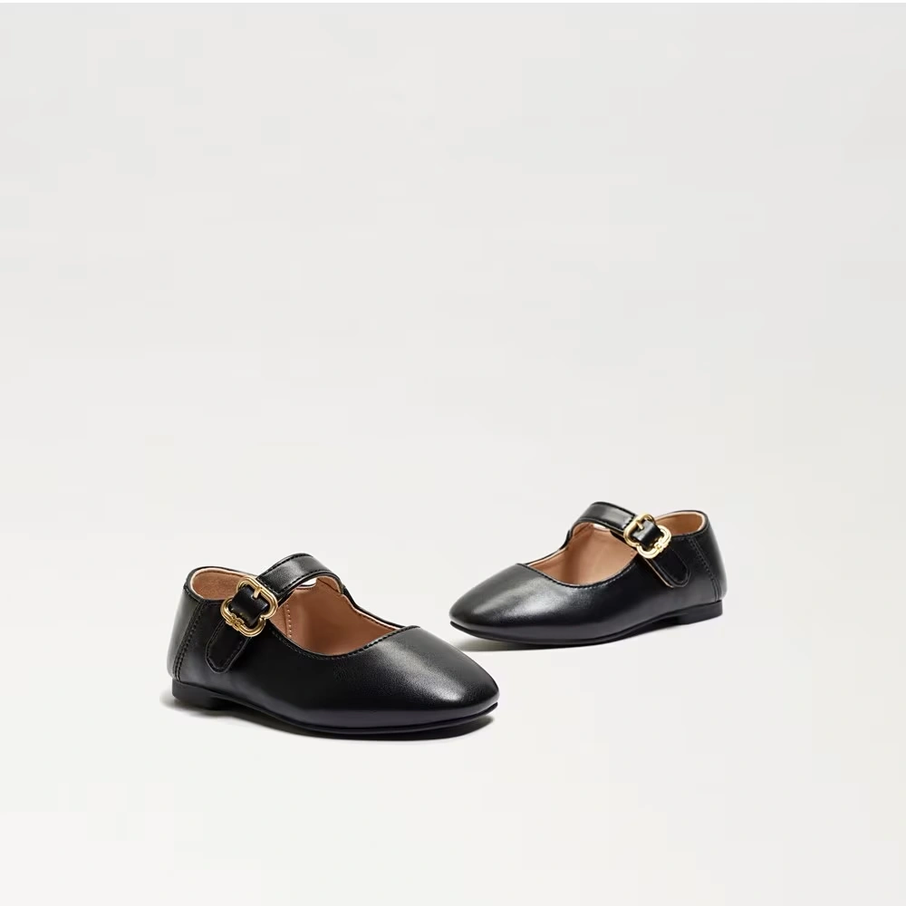 Toddler Maeve Michaela Mary Jane